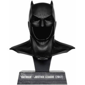 Batman Justice League 2017 Escala 1:3 Cowl Replica Mcfarlane