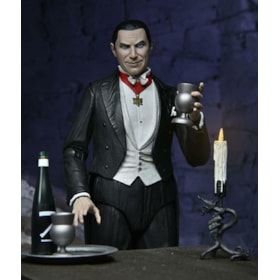 Boneco Articulado Dracula Ultimate Transylvania - Universal Monsters - NECA