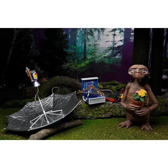 Boneco Articulado E.T Ultimate Deluxe NECA