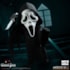 Boneco Ghostface Pânico Scream Mega Scale Talking Doll 38 Cm - Mezco