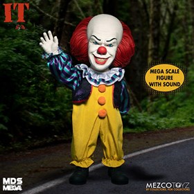 Boneco Pennywise 1990 Miniseries Mega Scale Talking Doll 38 Cm - Mezco