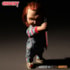 Boneco Sneering Chucky 38 cm - Mega Scale Talking Doll Child's Play 2  - Mezco