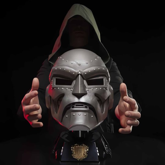 Capacete Doctor Doom Premium Helmet - Marvel Legends - Hasbro - Marvel