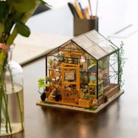 Kit de Montar Cathy's Flower House Book Nook Diorama Hands Craft Rolife