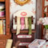 Kit de Montar Elsa's Tailoring Book Nook Diorama para prateleira Hands Craft Rolife