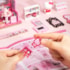 Kit de Montar Hello Kitty Patisserie Book Nook Diorama para prateleira - Hello Kitty - Hands Craft