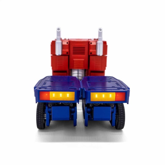 Optimus Prime Elite Auto-Converting Robot - Transformers - Robosen