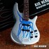 Réplica Baixo Guitarra Miniatura Robert Trujillo Blue Flame Metallica Axe Heaven