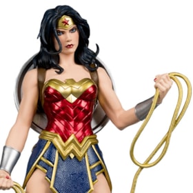 Wonder Woman 1/6 Scale Posed Figure Mcfarlane Digital DC Direct